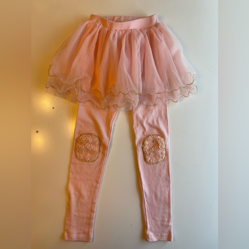 Girls leggings size 140